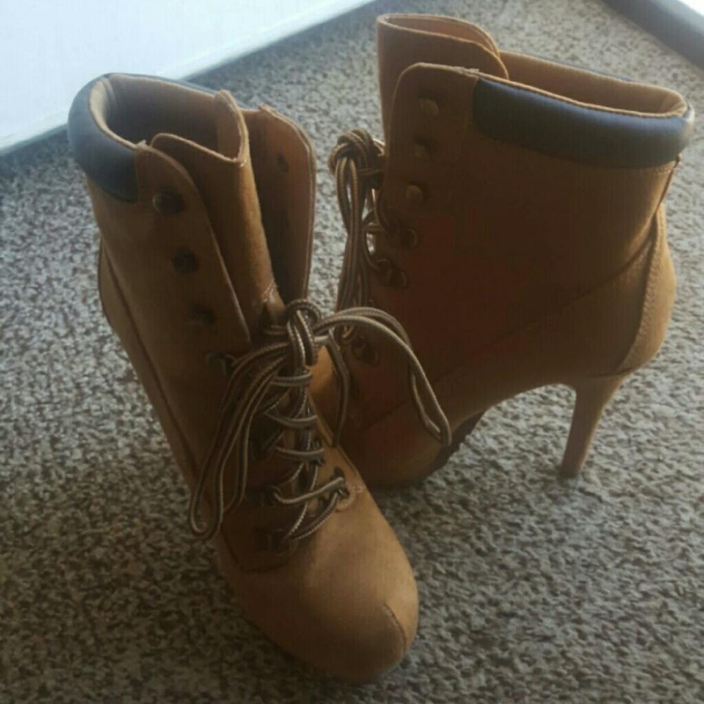 Boot heels